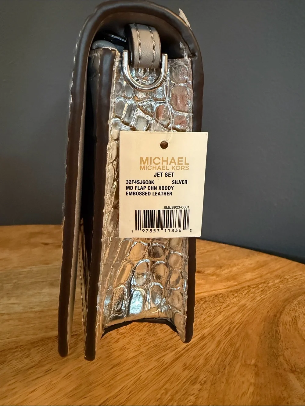Metallic Croc-Embossed Women’s Wallet - Silver